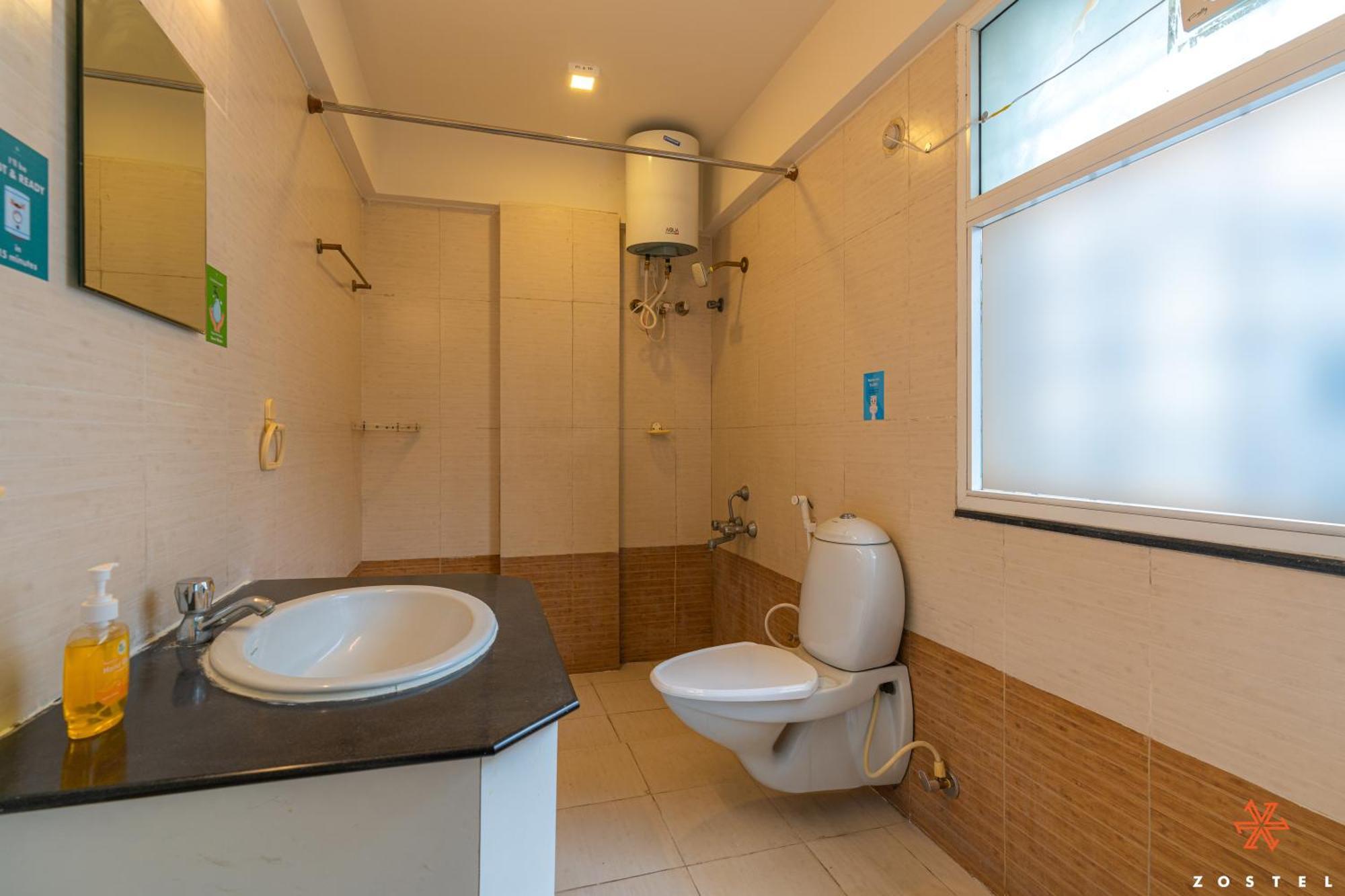 Zostel Bangalore Luaran gambar